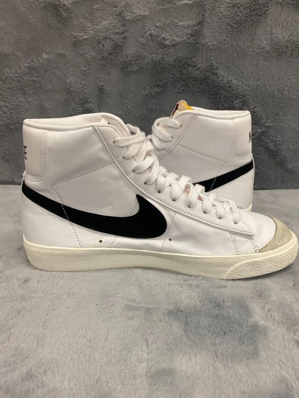 Nike Blazer Mid 77 Blue & White High Top Sneakers Womens Size 10 Gym Casual Shoe